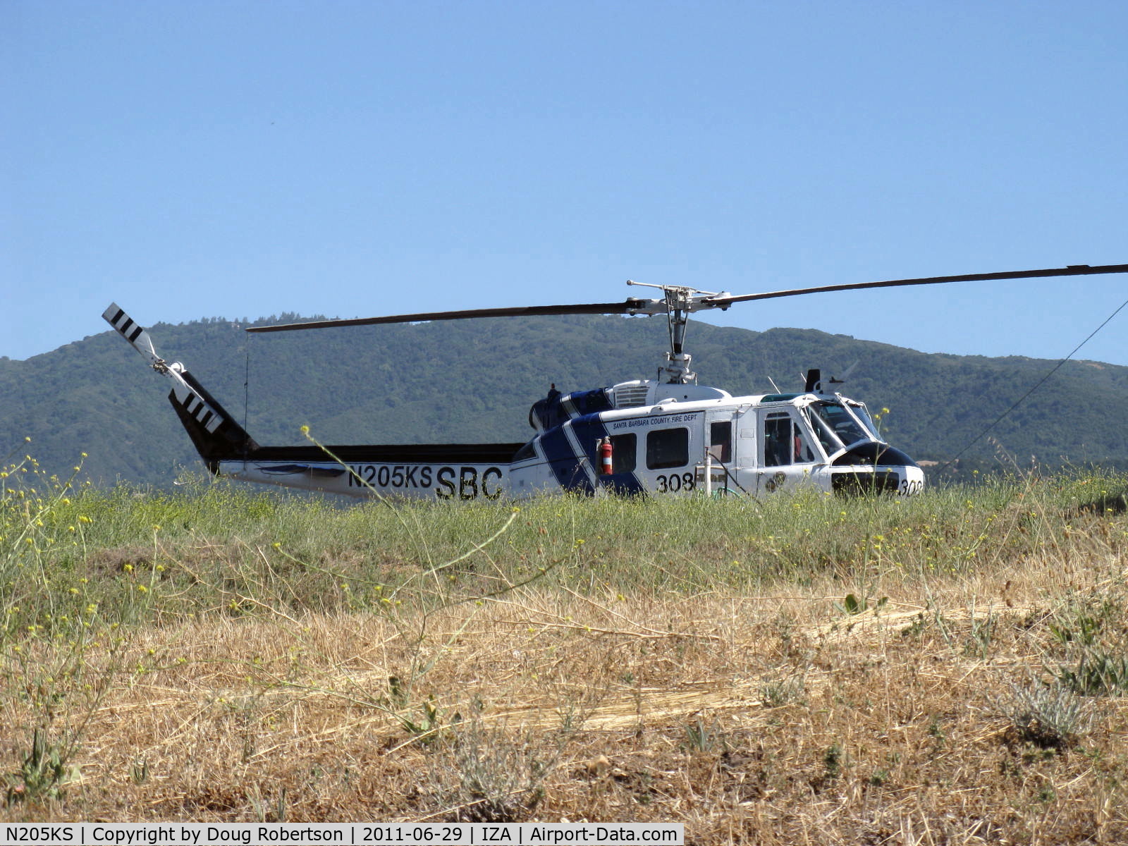 N205KS, 1967 Bell UH-1H-BF Iroquois C/N 9526, Bell UH-1H IROQUOIS, one Lycoming T-53-L-13 1,400 shp Turboshaft engine, of Santa Barbara County Fire Department