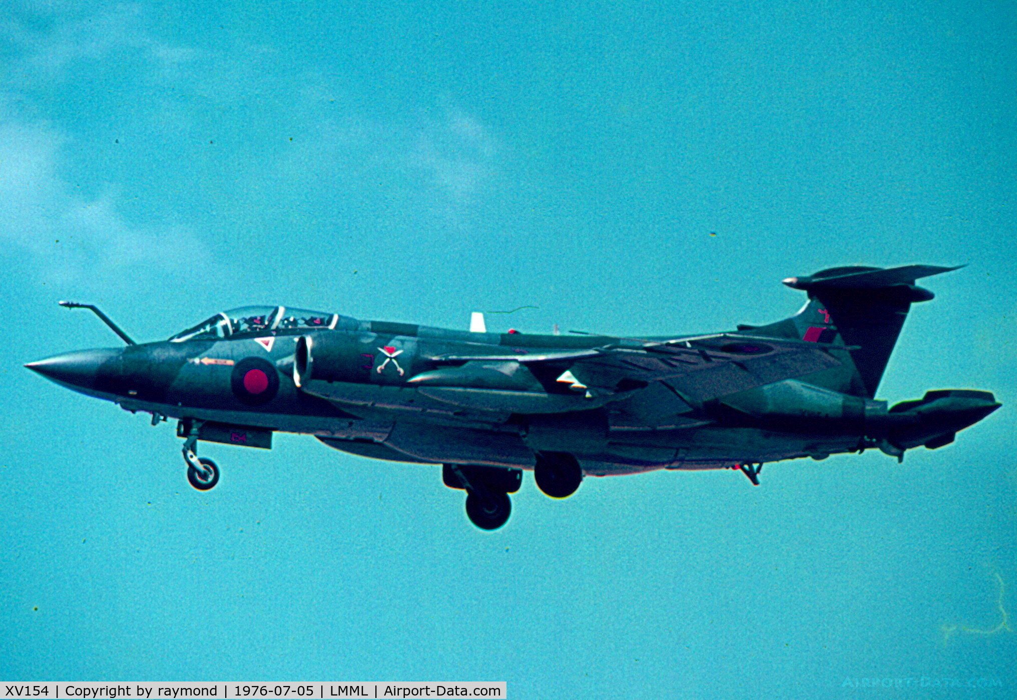 XV154, 1966 Hawker Siddeley Buccaneer S.2A C/N B3-20-65, Buccaneer XV154 237OCU RAF