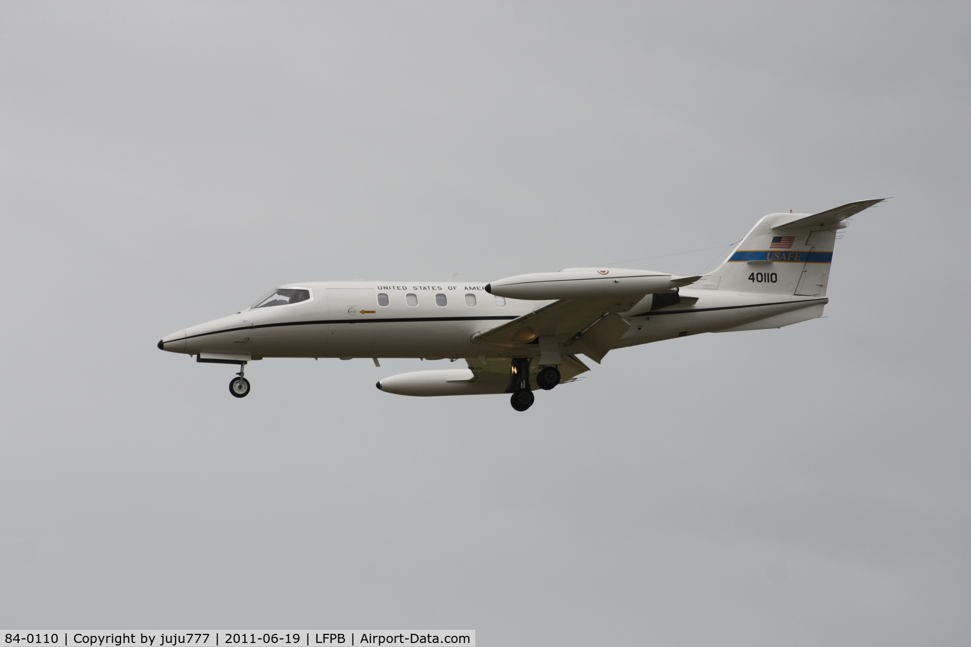 84-0110, 1984 Gates Learjet C-21A C/N 35A-556, on transit at Le Bourget