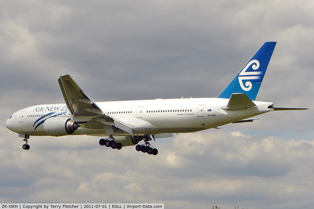 ZK-OKH, 2007 Boeing 777-219/ER C/N 34379, Boeing B 777-219 (ER), c/n: 34379 of Air New Zealand at Heathrow