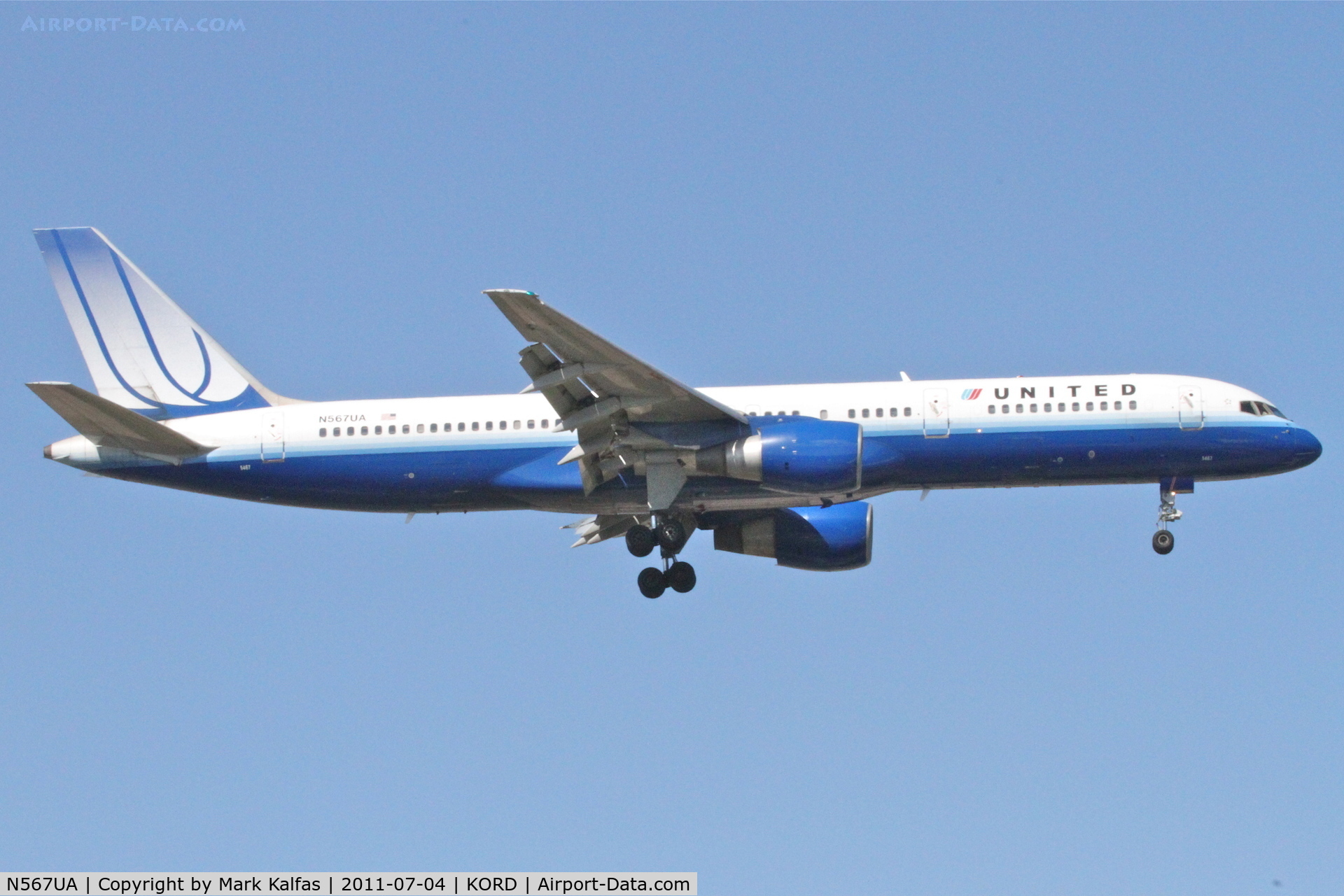 N567UA, 1992 Boeing 757-222 C/N 26673, United Airlines Boeing 757-222, UAL683 arriving from KCLE, RWY 14R approach KORD.