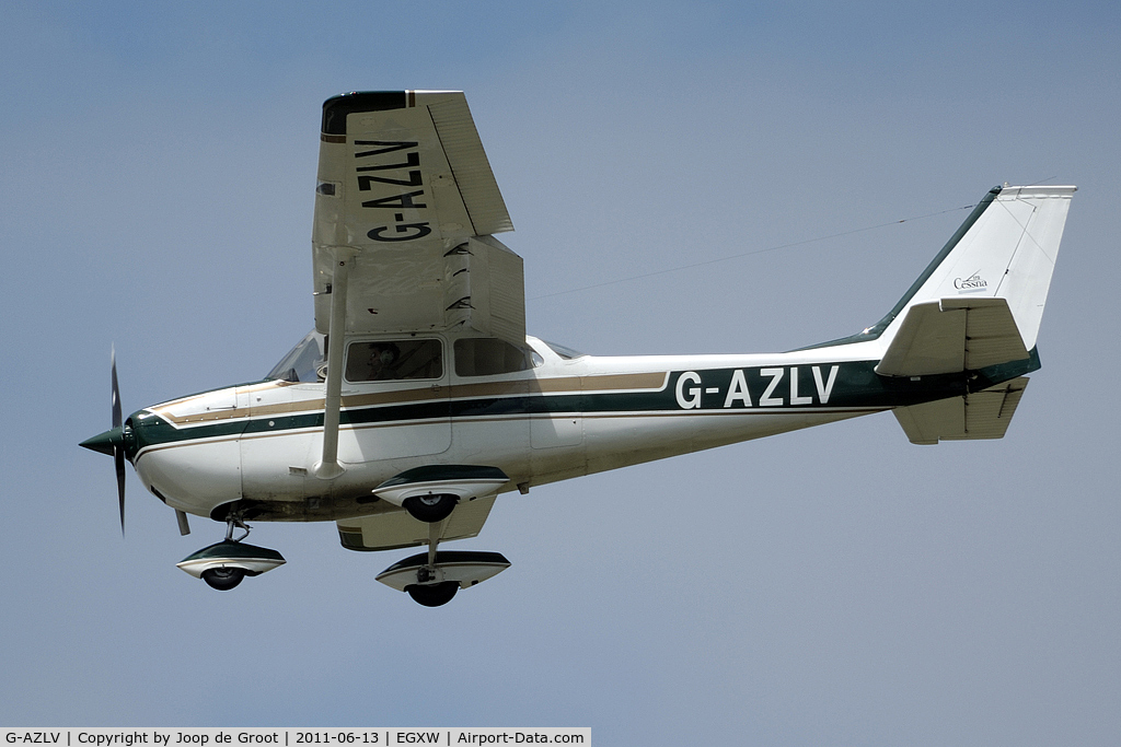 G-AZLV, 1969 Cessna 172K Skyhawk C/N 17257908, landing at Waddington