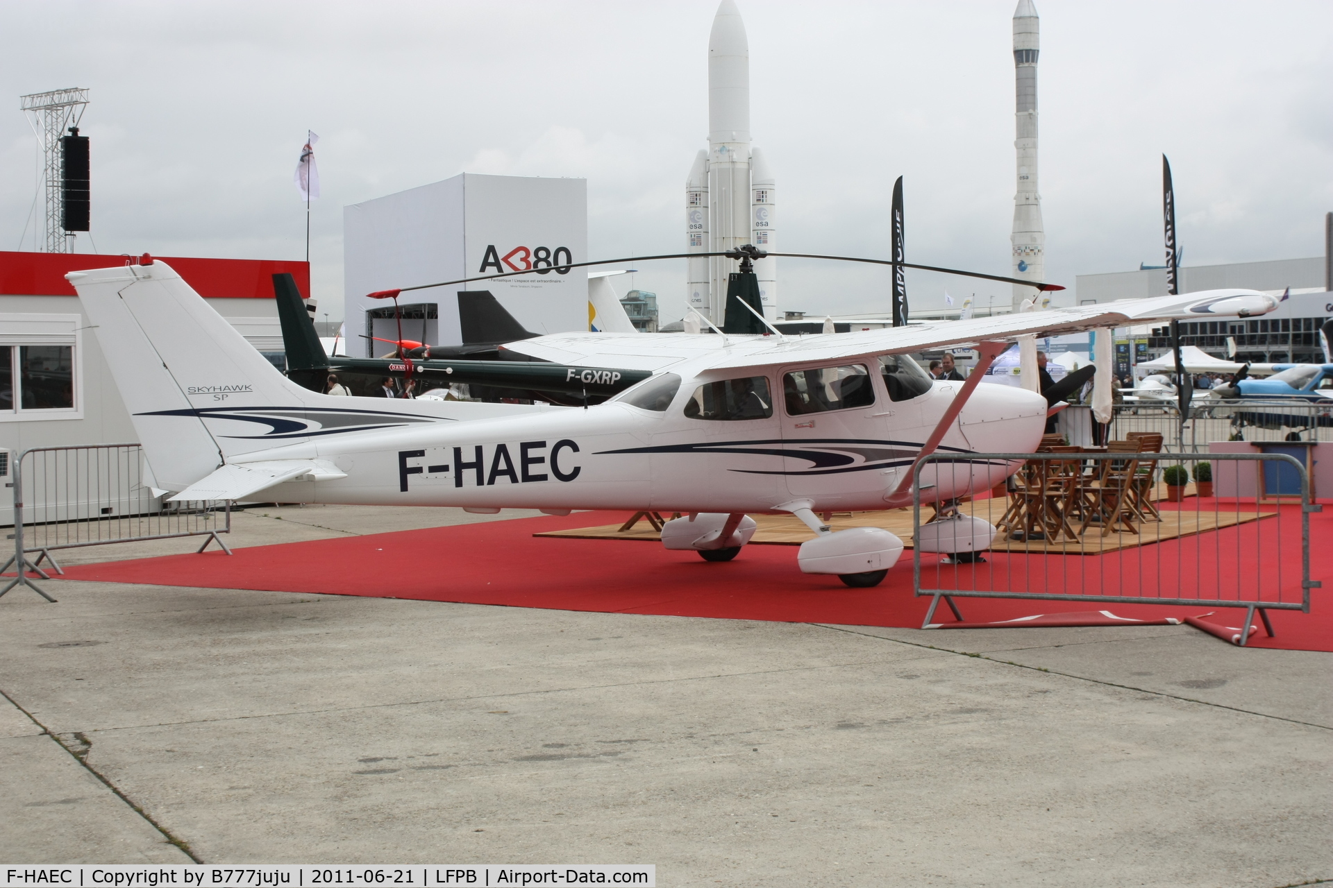 F-HAEC, Cessna 172S C/N 172S10041, on display at SIAE 2011