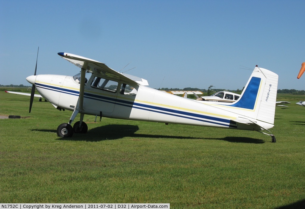 N1752C, 1953 Cessna 180 C/N 30452, Starbuck Fly-in 2011