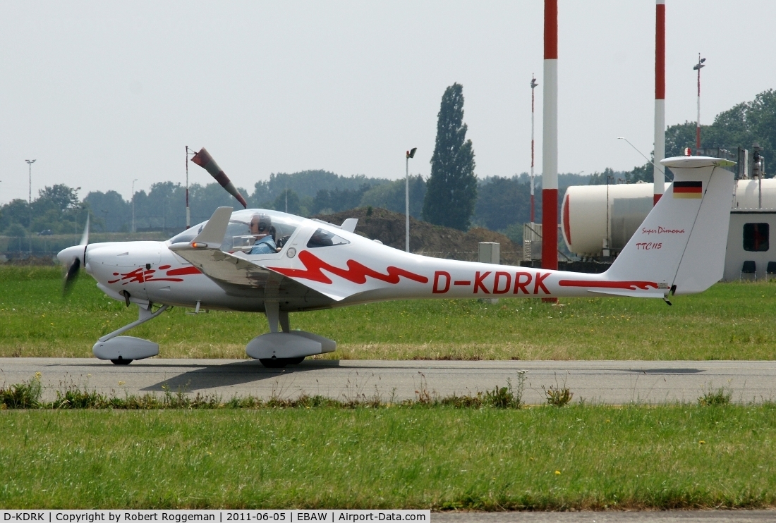 D-KDRK, 2007 Hoffmann HK-36TTC Super Dimona C/N 36804, Fly in