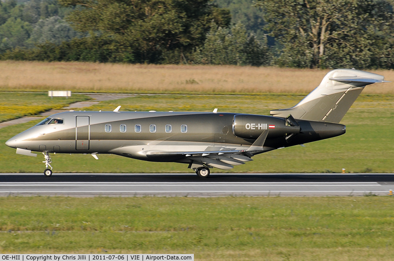 OE-HII, Bombardier Challenger 300 (BD-100-1A10) C/N 20111, Niki Lauda - Private