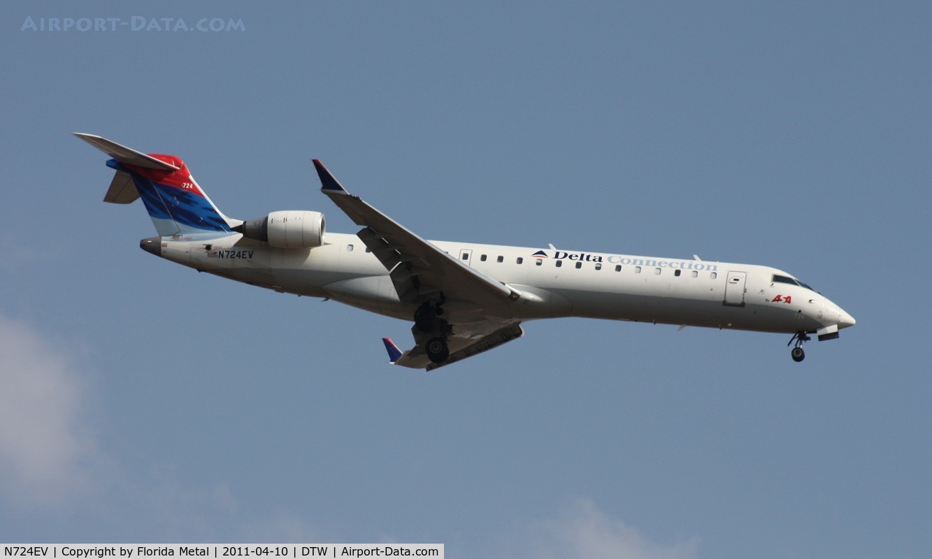 N724EV, 2004 Bombardier CRJ-701 (CL-600-2C10) Regional Jet C/N 10138, ASA CRJ-700