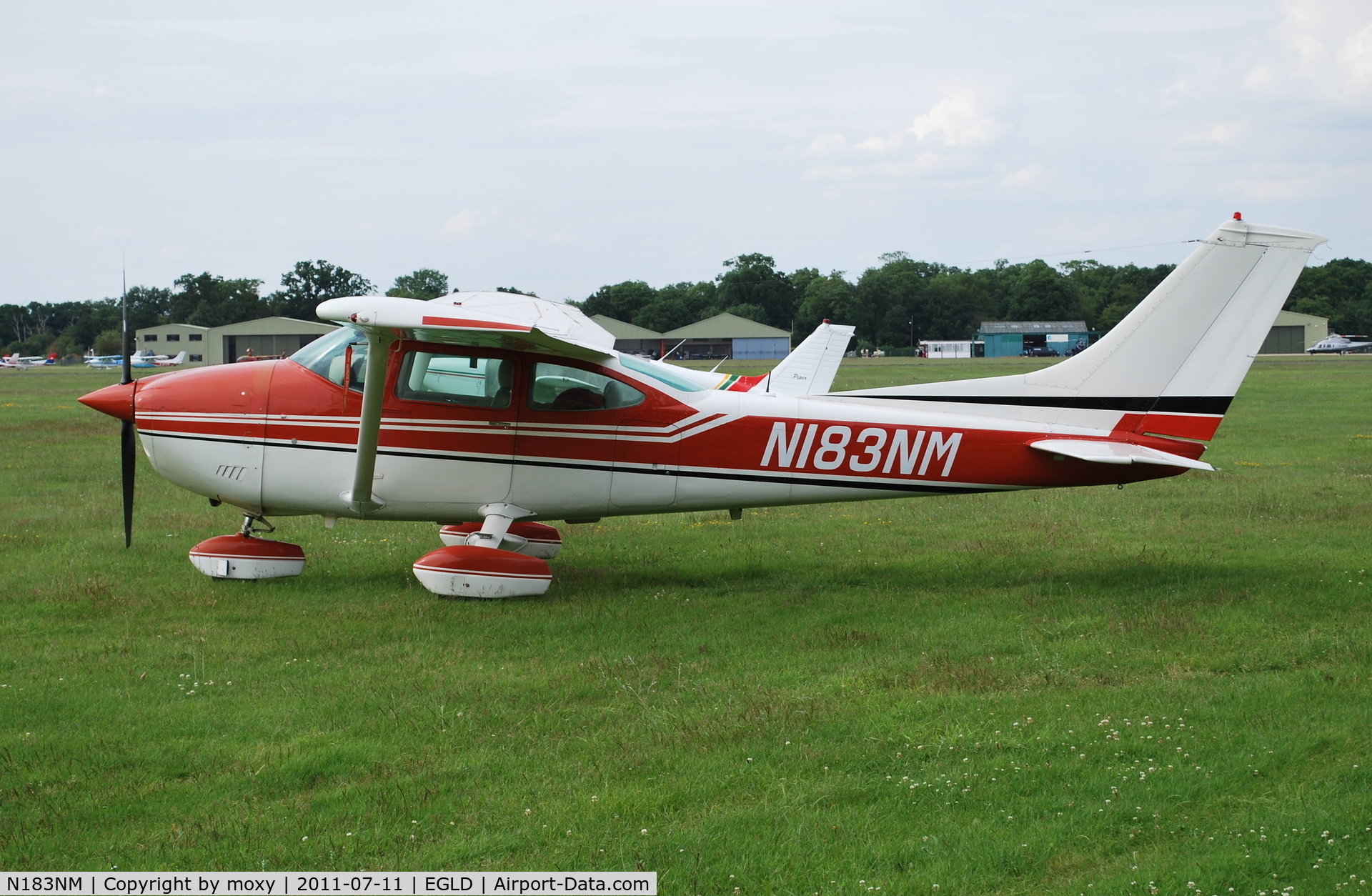 N183NM, 1975 Cessna 182P Skylane C/N 18263646, Cessna 182P Skylane at Denham