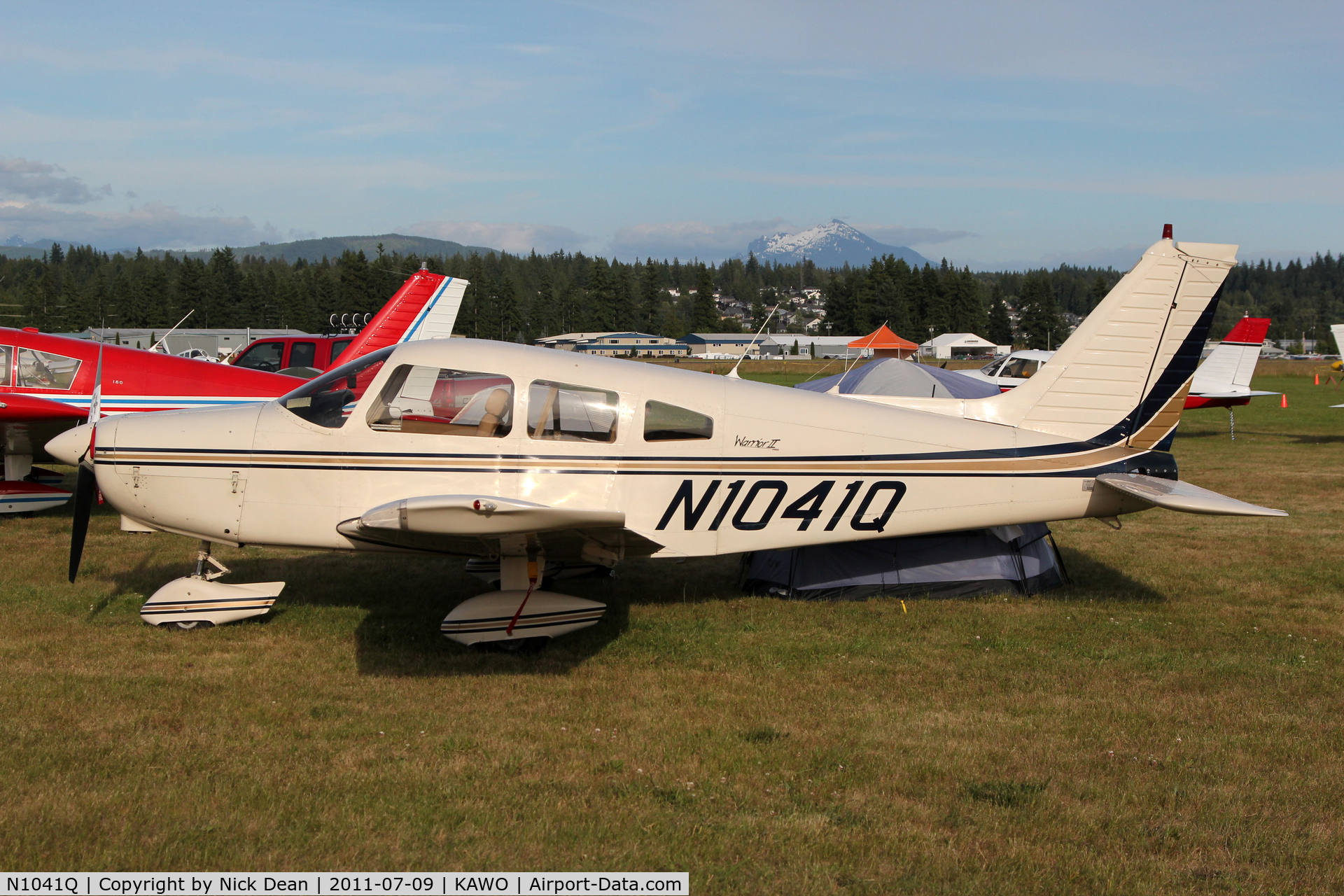 N1041Q, 1977 Piper PA-28-161 C/N 28-7716081, KAWO/AWO