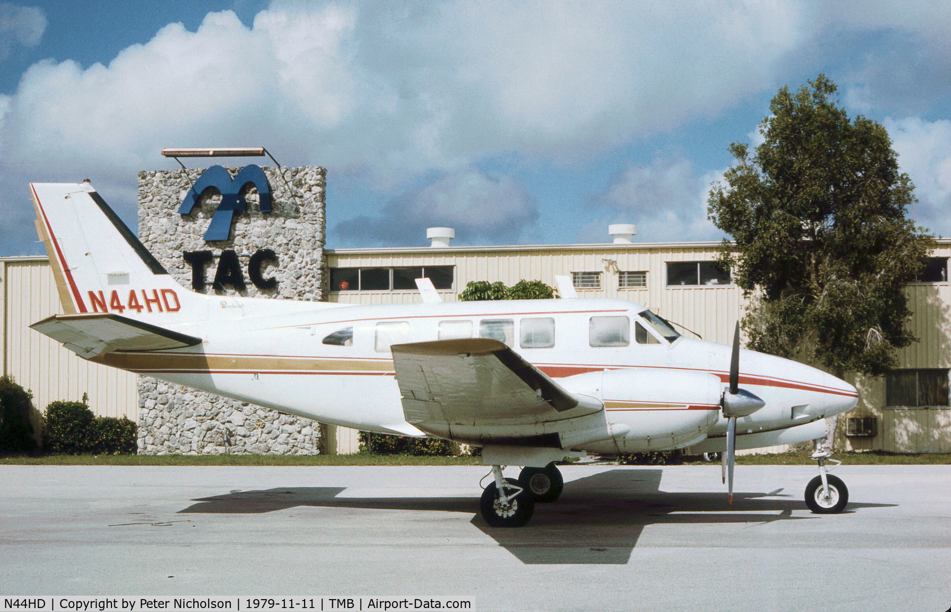 N44HD, 1967 Beech 65-B80 Queen Air C/N LD-329, Beech Queen Air B80 seen at New Tamiami in November 1979.