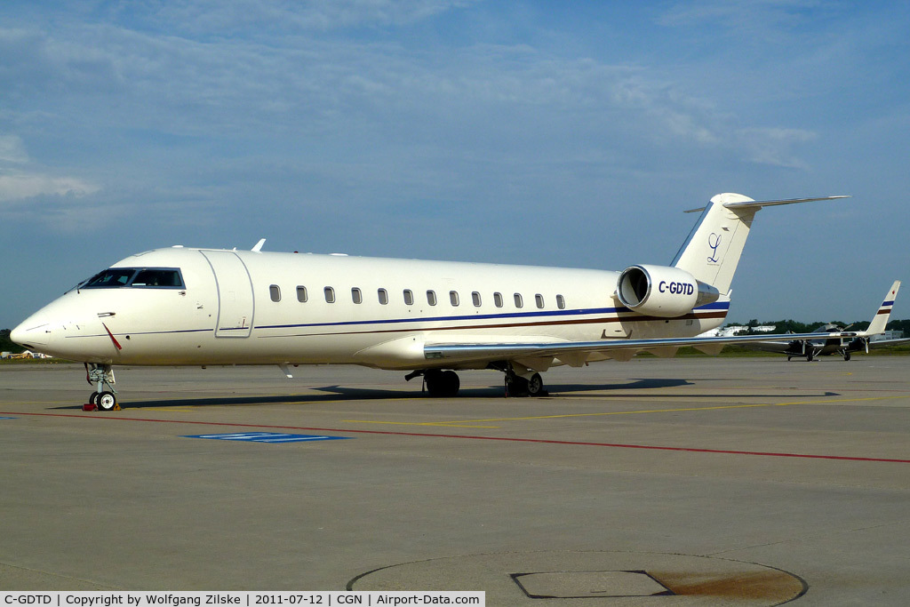 C-GDTD, 2005 Bombardier Challenger 850 (CL-600-2B19) C/N 8067, visitor