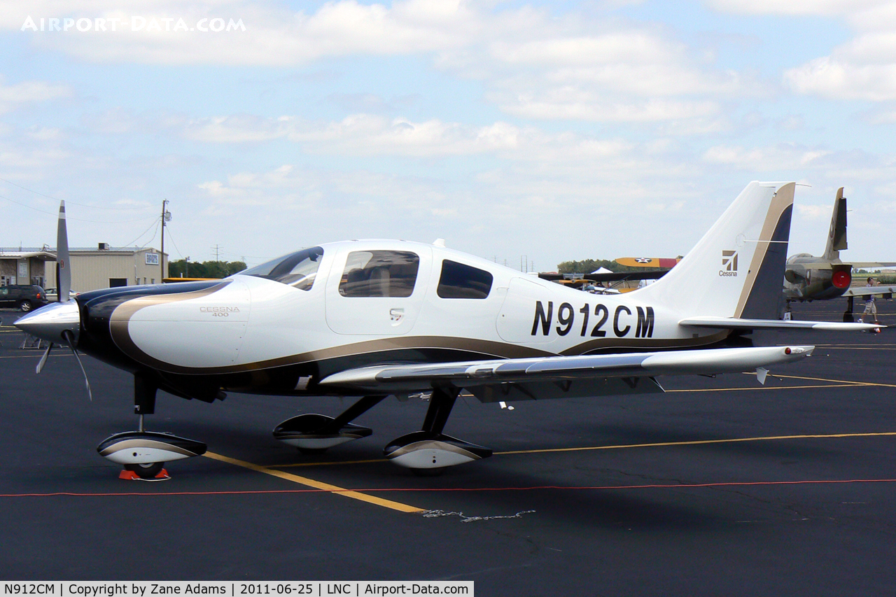 N912CM, 2007 Columbia Aircraft Mfg LC41-550FG C/N 41790, At the Lancaster Municipal Airport open house.