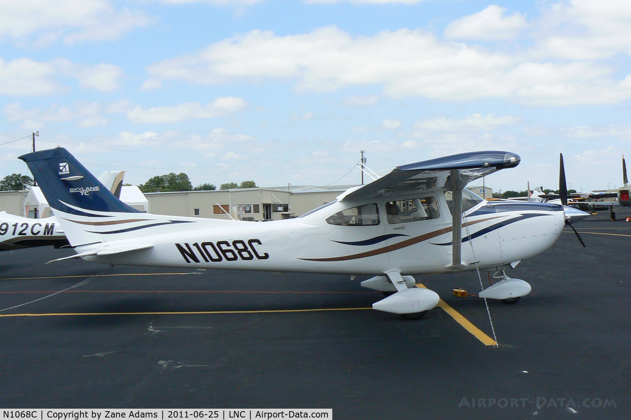N1068C, 2008 Cessna T182T Turbo Skylane C/N T18208822, At the Lancaster Municipal Airport open house.