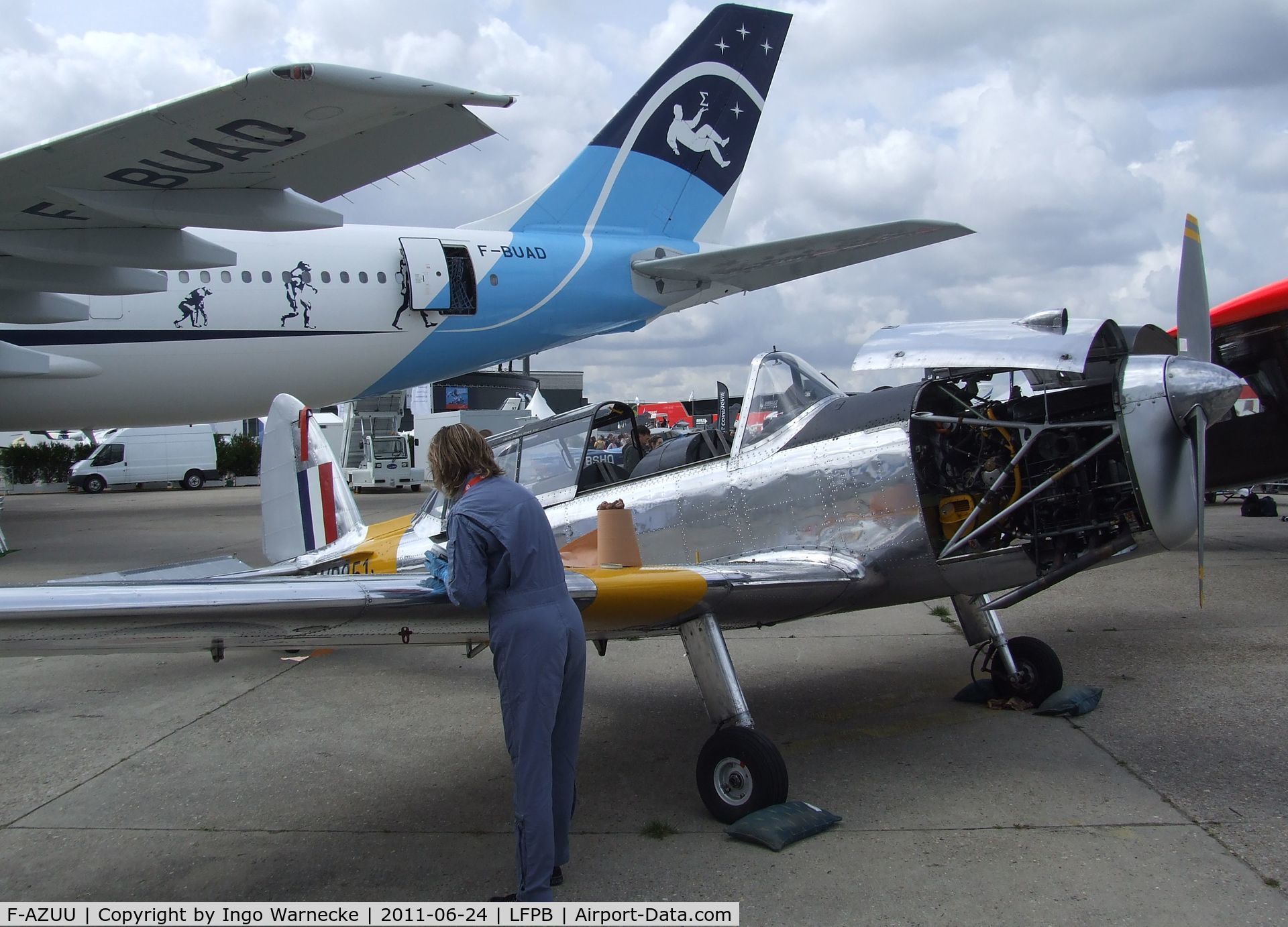 F-AZUU, 1952 De Havilland DHC-1 Chipmunk T.10 C/N C1/0736, De Havilland Canada DHC-1 Chipmunk 22 at the Aerosalon 2011, Paris