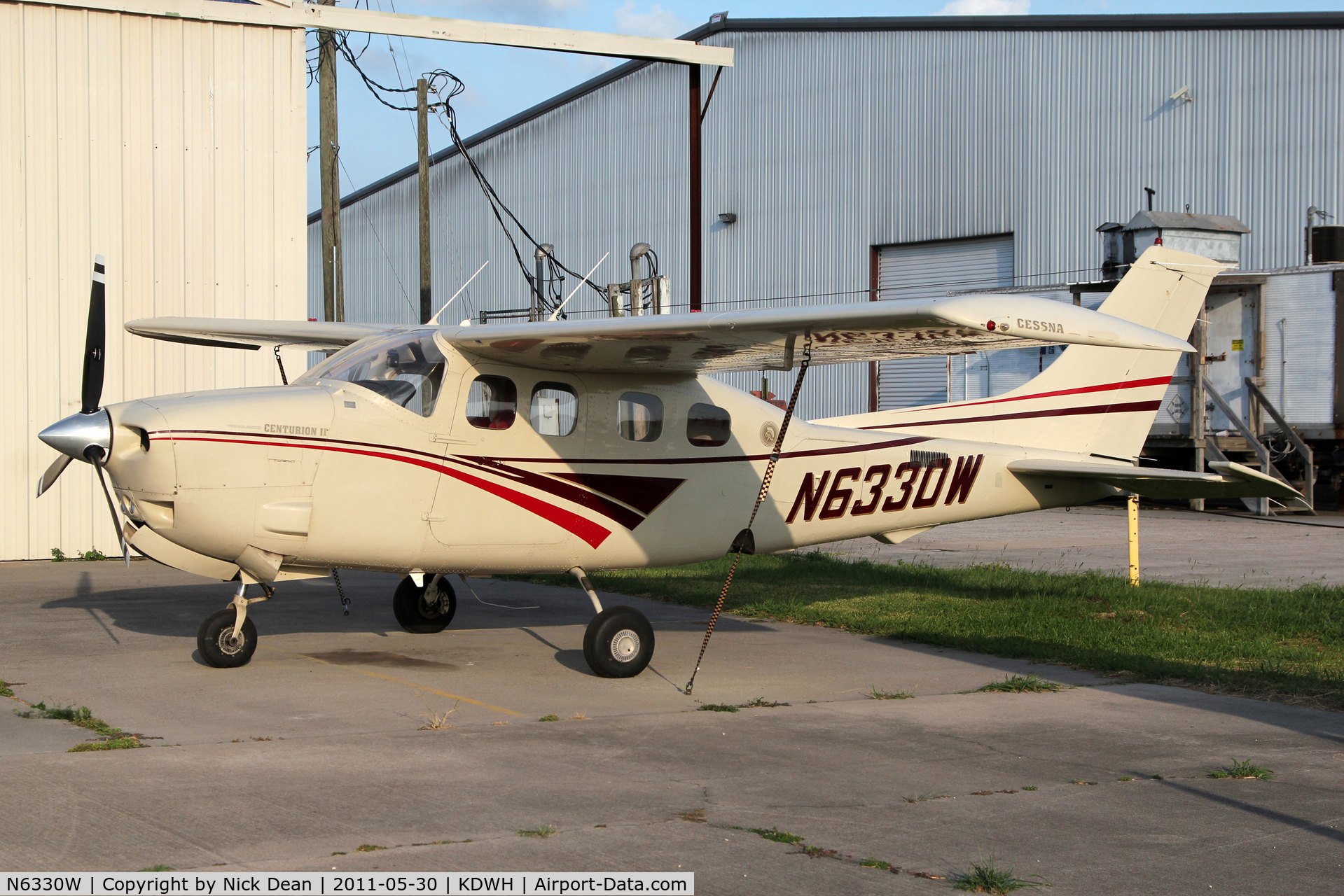 N6330W, 1981 Cessna P210N Pressurised Centurion C/N P21000752, KDWH/DWH