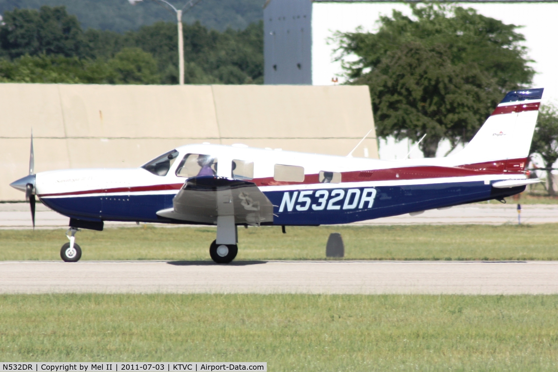 N532DR, 1998 Piper PA-32R-301T Turbo Saratoga C/N 3257060, Landing RWY 36