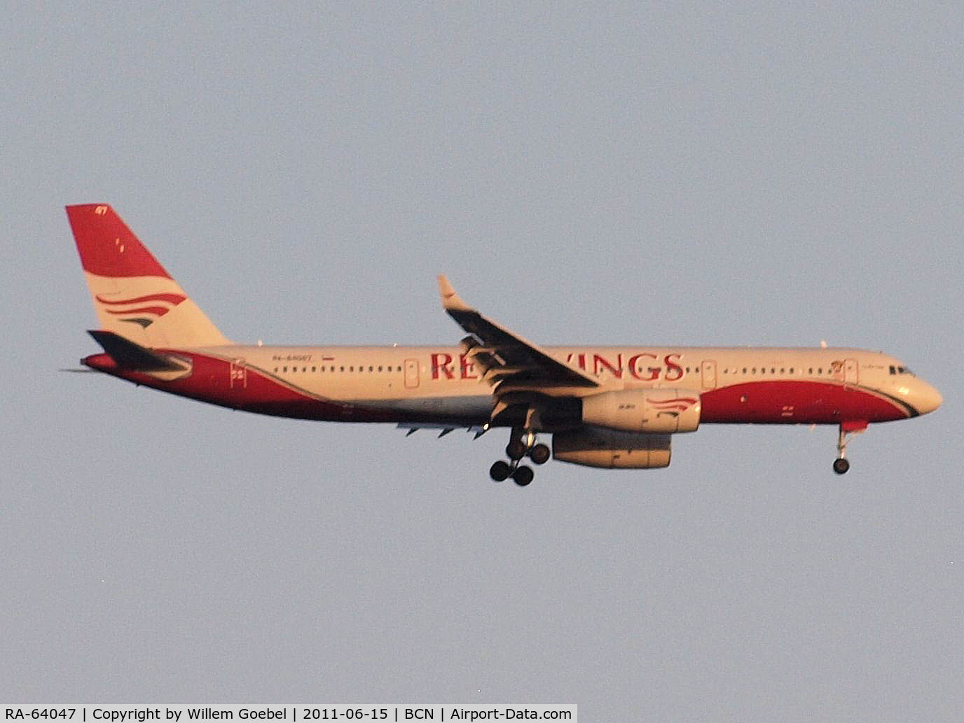 RA-64047, 2008 Tupolev Tu-204-100B C/N 1450743164047, Prepare for landing on Barcelona Airport