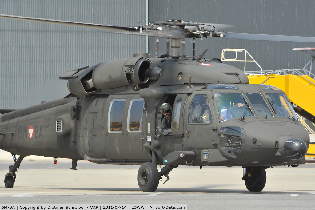 6M-BA, 2002 Sikorsky S-70A-42 Black Hawk C/N 70-2709, Austrian Air Force Sikorsky S70 Black Hawk