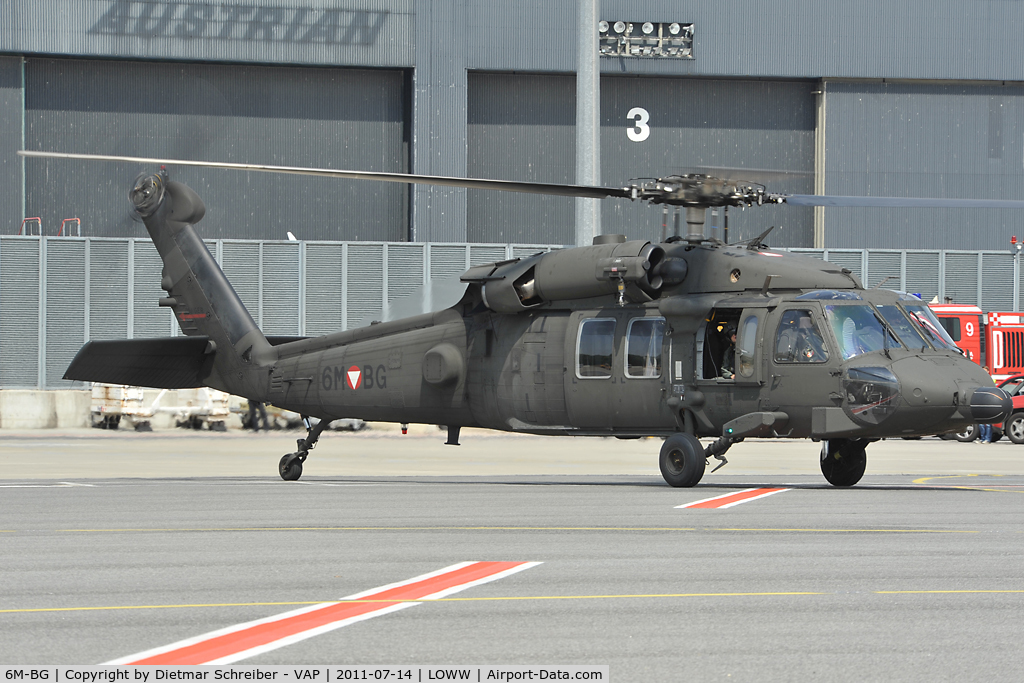 6M-BG, 2002 Sikorsky S-70A-42 Black Hawk C/N 70-2756, Austrian Air Force Sikorsky S70 Black Hawk