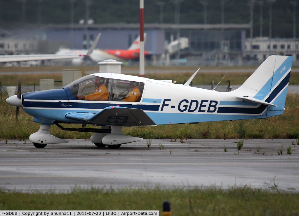 F-GDEB, Robin DR-400-180 Regent C/N 1532, Used by the Organisation...