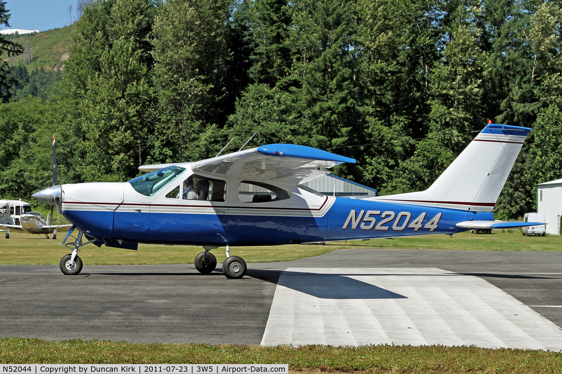 N52044, 1977 Cessna 177RG Cardinal C/N 177RG1150, Nice 177RG