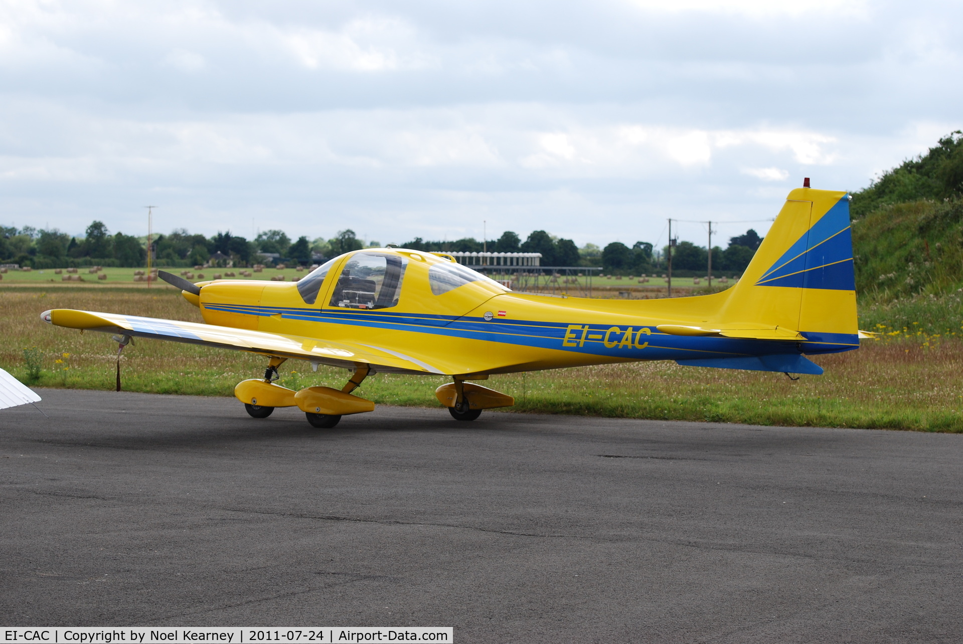 EI-CAC, Grob G-115A C/N 8092, Parked on the apron at Weston Aerodrome