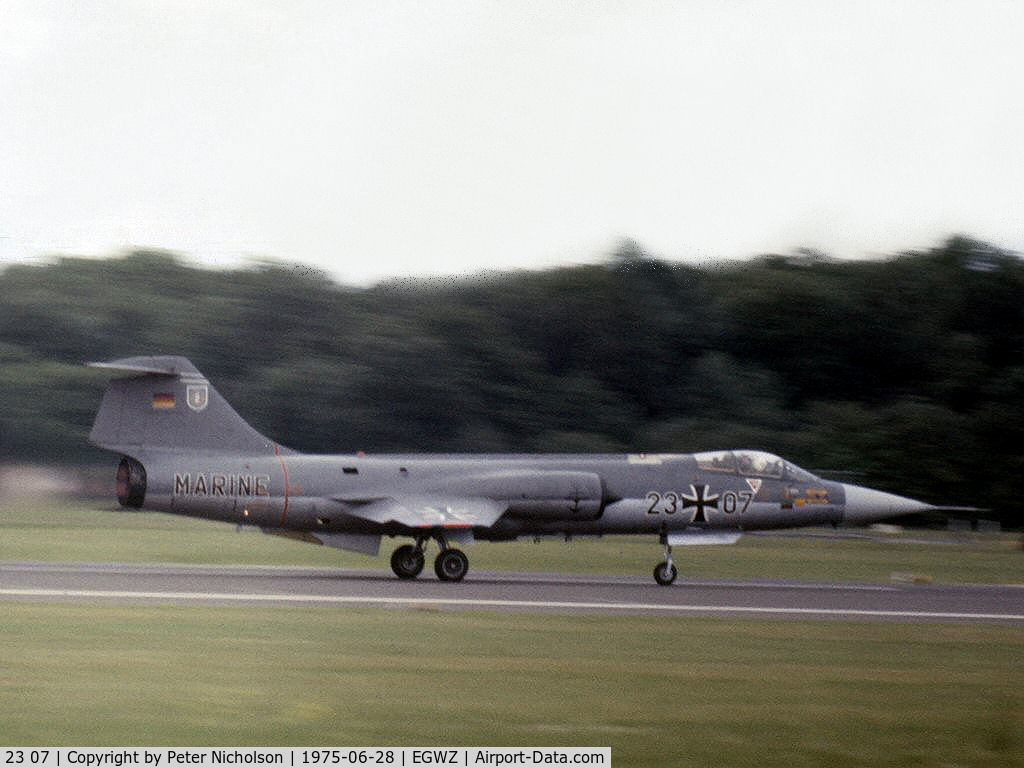 23 07, Lockheed F-104G Starfighter C/N 683-7190, F-104G Starfighter of the German Kreigsmarine MFG-2 in action at the 1975 RAF Alconbury Airshow.