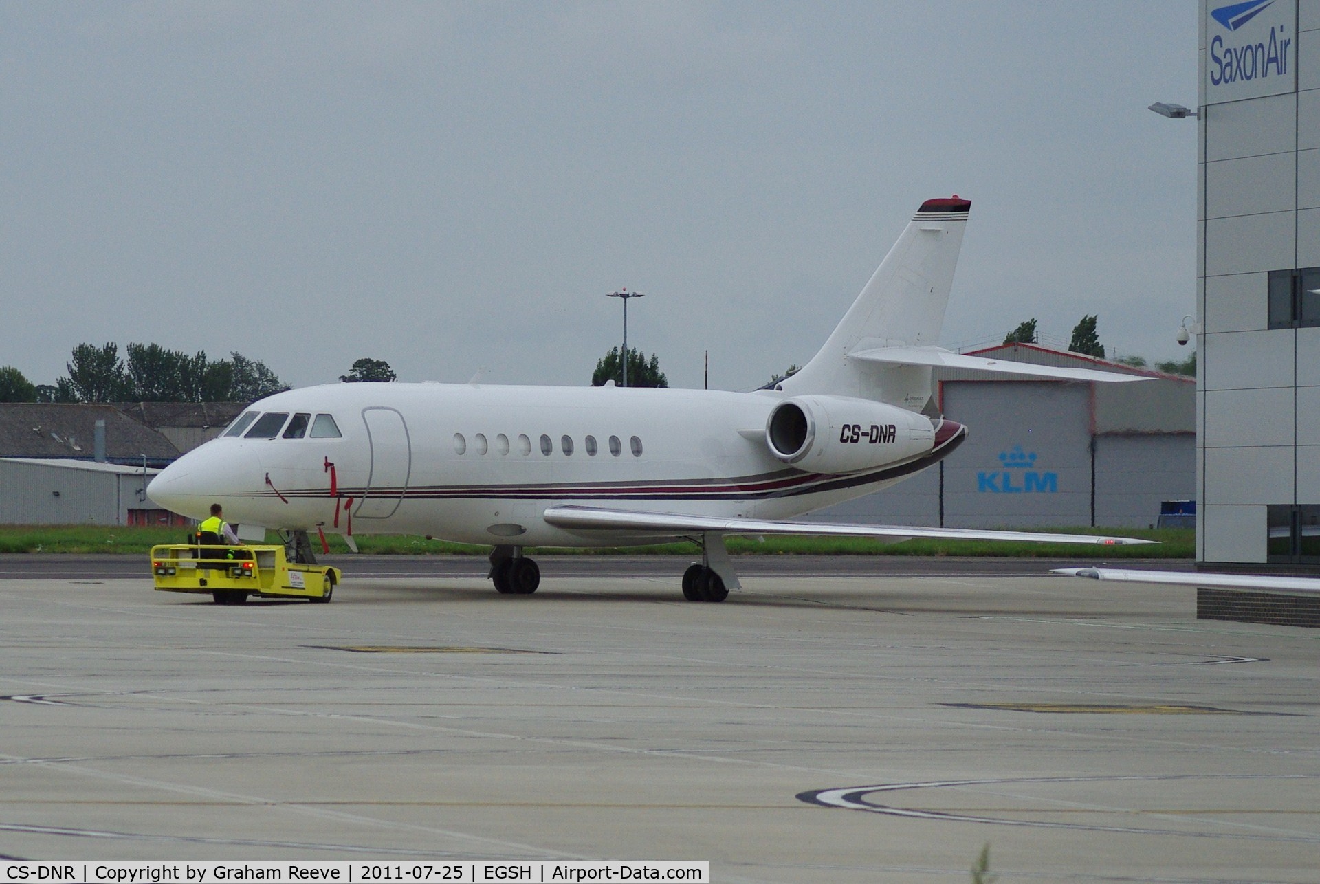 CS-DNR, 2000 Dassault Falcon 2000 C/N 120, Being moved.