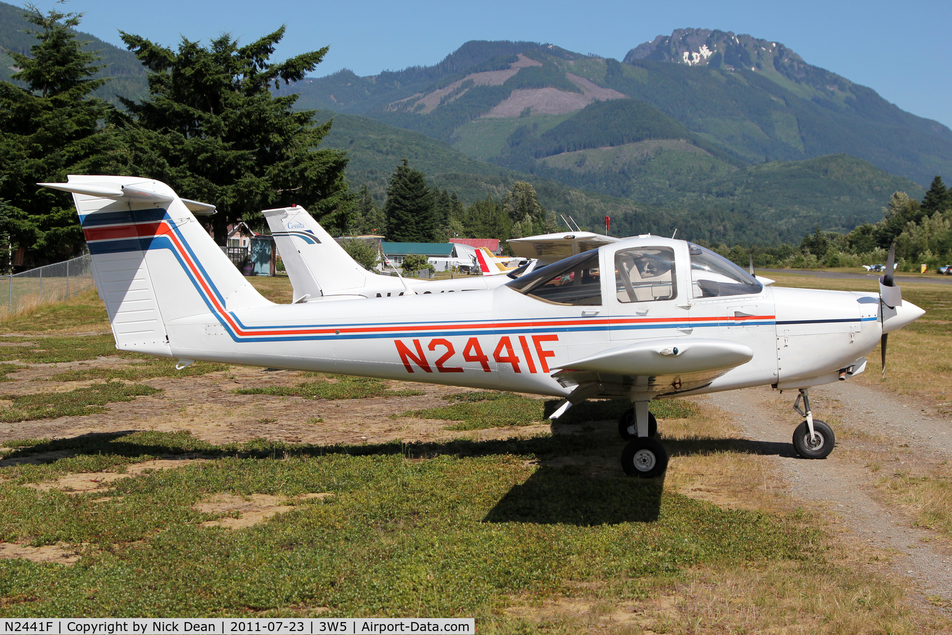 N2441F, Piper PA-38-112 Tomahawk Tomahawk C/N 38-79A0443, 3W5 2011