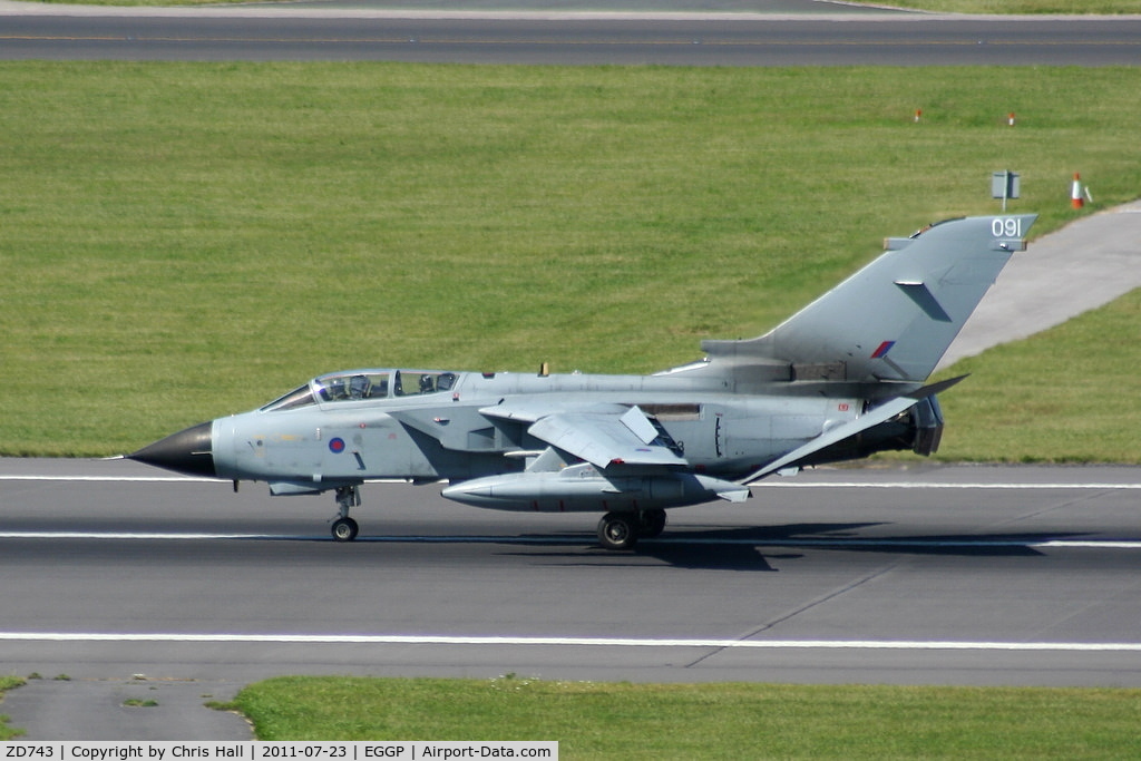 ZD743, 1984 Panavia Tornado GR.4 C/N 366/BT042/3169, arriving back at Liverpool after its display at the Southport Airshow