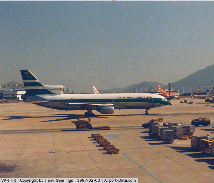 VR-HHX, 1973 Lockheed L-1011-385-1 TriStar 1 C/N 193A-1054, Cathay Pacific at Kai Tak Airport