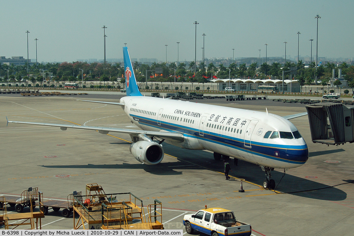 B-6398, 2009 Airbus A321-231 C/N 3847, At Guangzhou