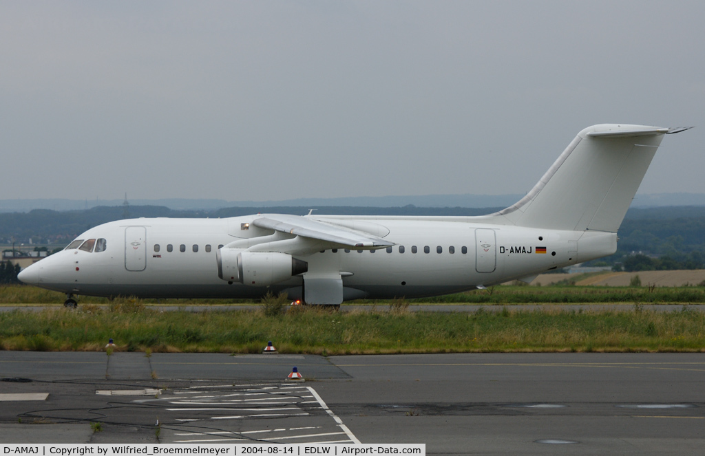 D-AMAJ, 1984 British Aerospace BAe.146-200A C/N E2028, WDL / Taxiinf in from Runway 06.