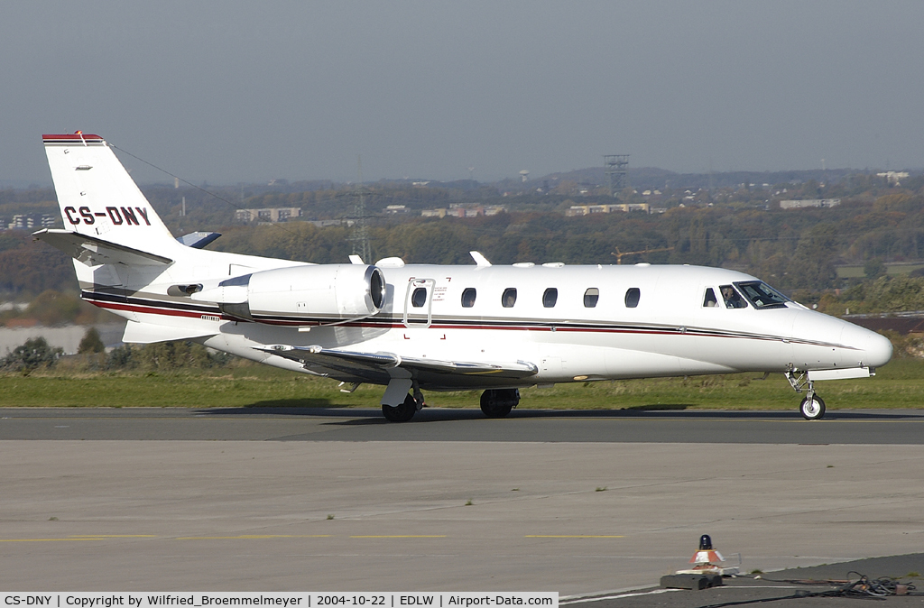 CS-DNY, 2001 Cessna 560XL Citation Excel C/N 560-5216, Taxiing out to Runway 24.