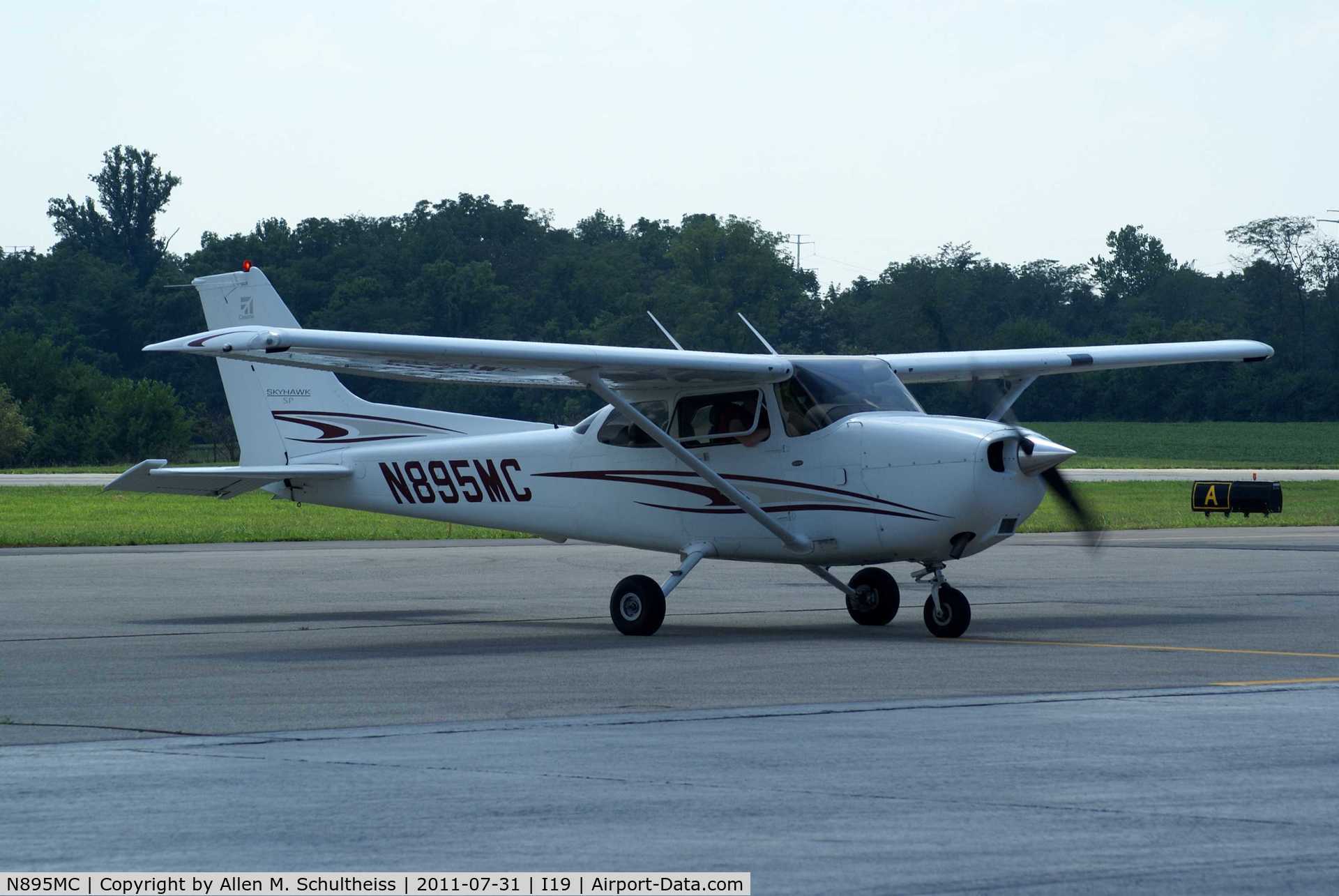 N895MC, 2005 Cessna 172S C/N 172S9896, 2005 Cessna 172S
