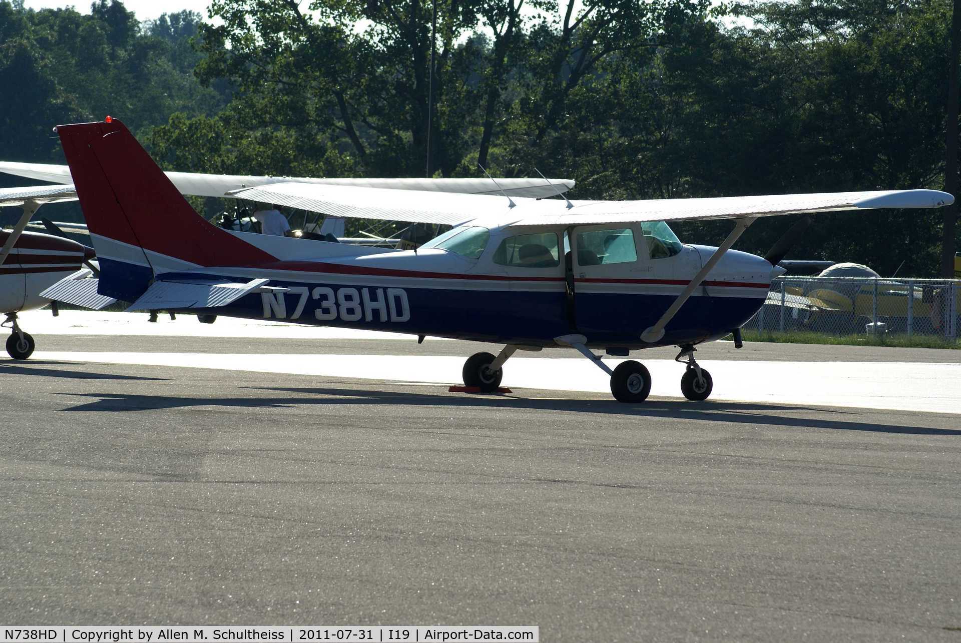 N738HD, 1977 Cessna 172N C/N 17269982, 1977 Cessna 172N