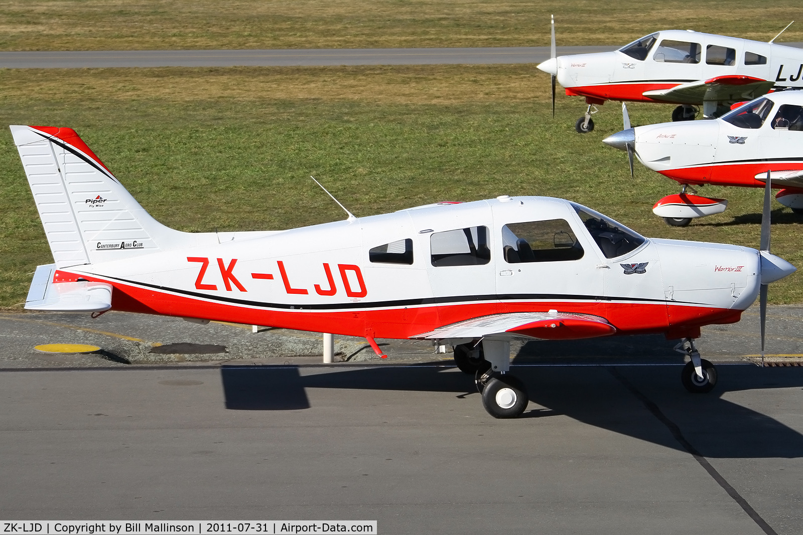 ZK-LJD, 2008 Piper PA-28-161 Cherokee Warrior II C/N 2842308, waiting for another trainee