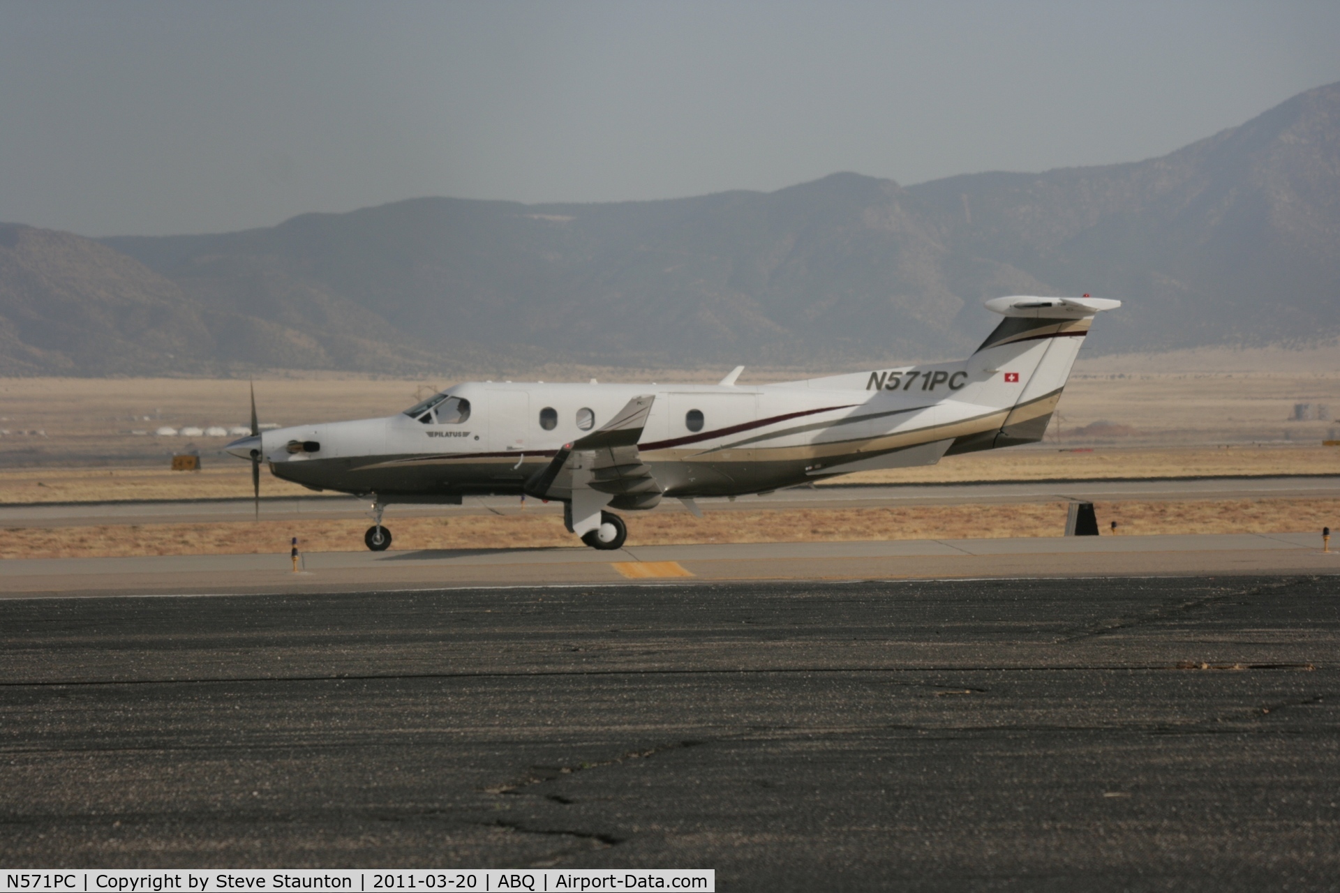 N571PC, 2004 Pilatus PC-12/45 C/N 571, Taken at Alburquerque International Sunport Airport, New Mexico in March 2011 whilst on an Aeroprint Aviation tour