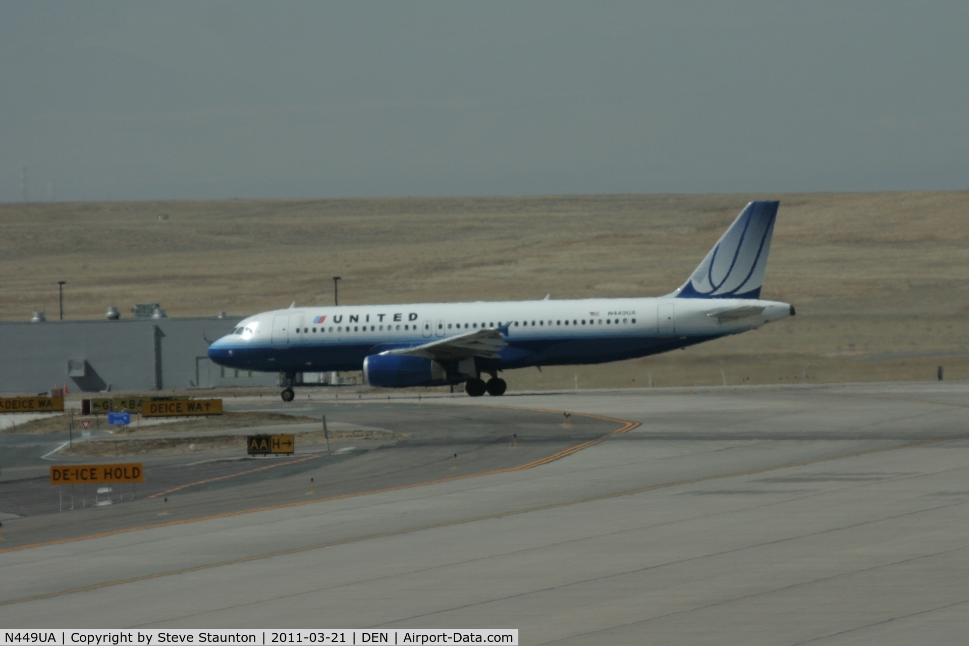 N449UA, 1998 Airbus A320-232 C/N 851, Taken at Denver International Airport, in March 2011 whilst on an Aeroprint Aviation tour