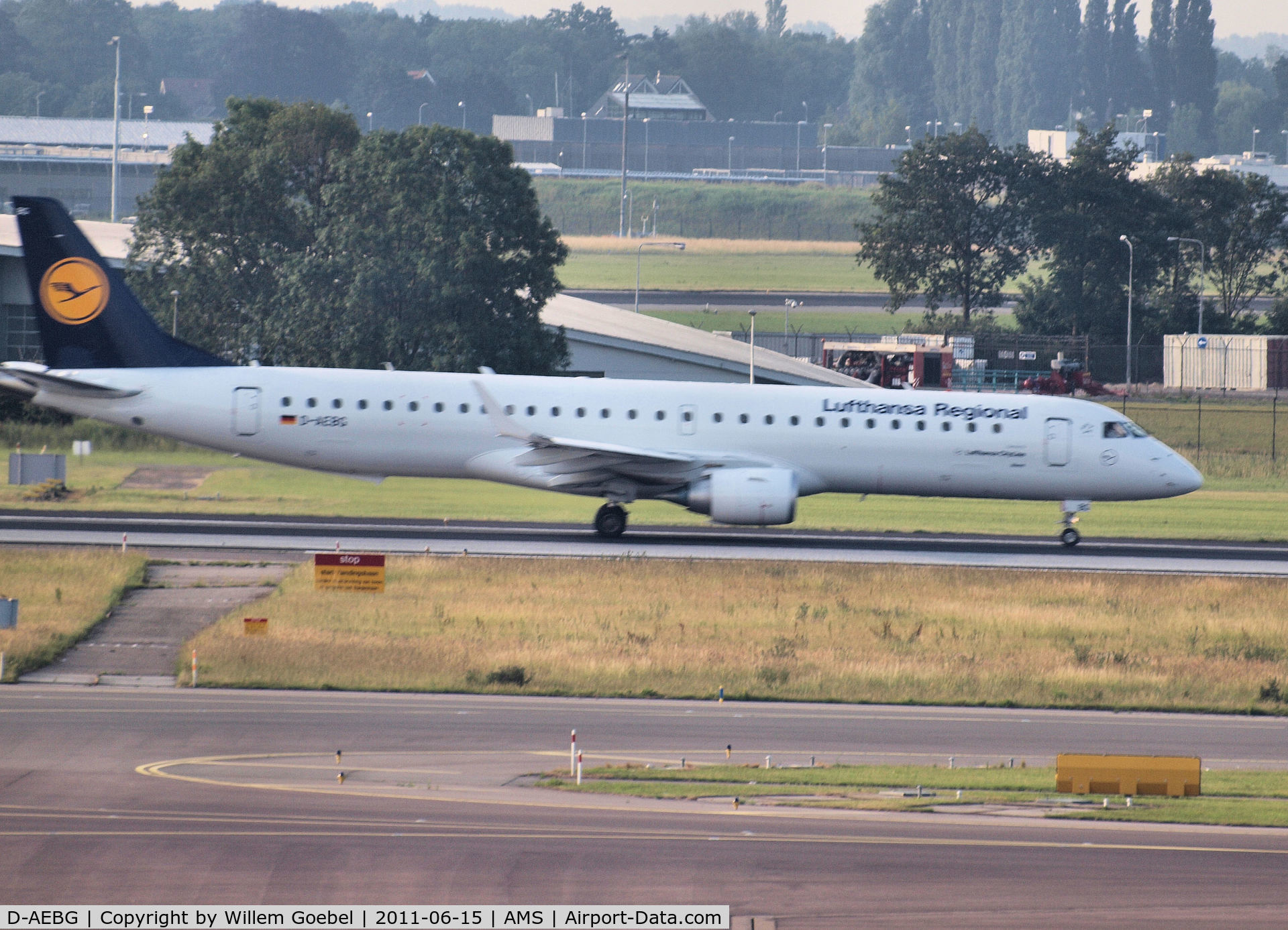 D-AEBG, 2011 Embraer 195LR (ERJ-190-200LR) C/N 19000423, Arrival on Schiphol Airport