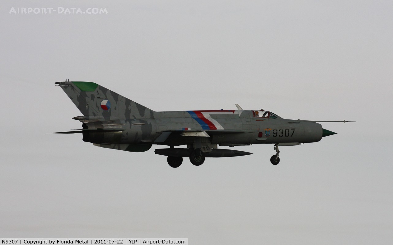 N9307, 1975 Mikoyan-Gurevich MiG-21MF C/N 96004307, Mig 21