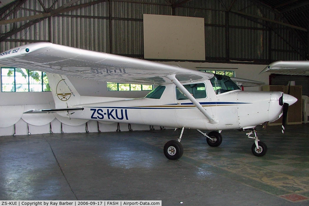 ZS-KUI, Cessna 152 C/N 152-84448, Cessna 152 [152-84448] Stellenbosch~ZS 17/09/2006