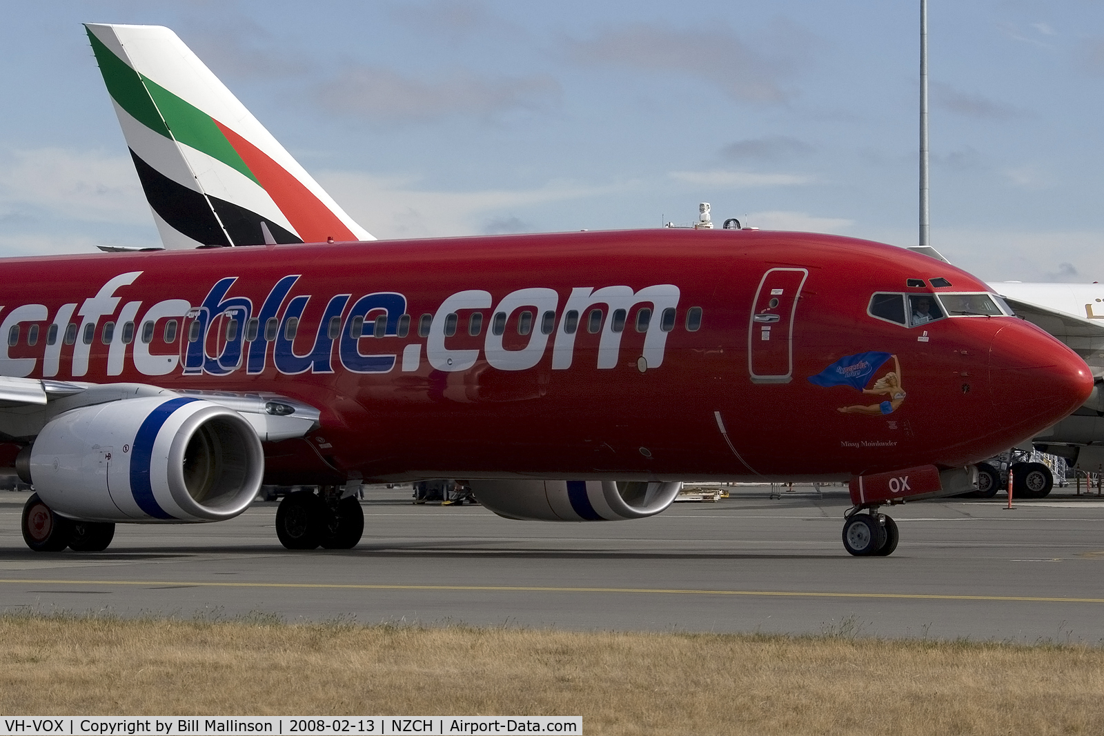 VH-VOX, 2004 Boeing 737-8BK C/N 33017, after pushback