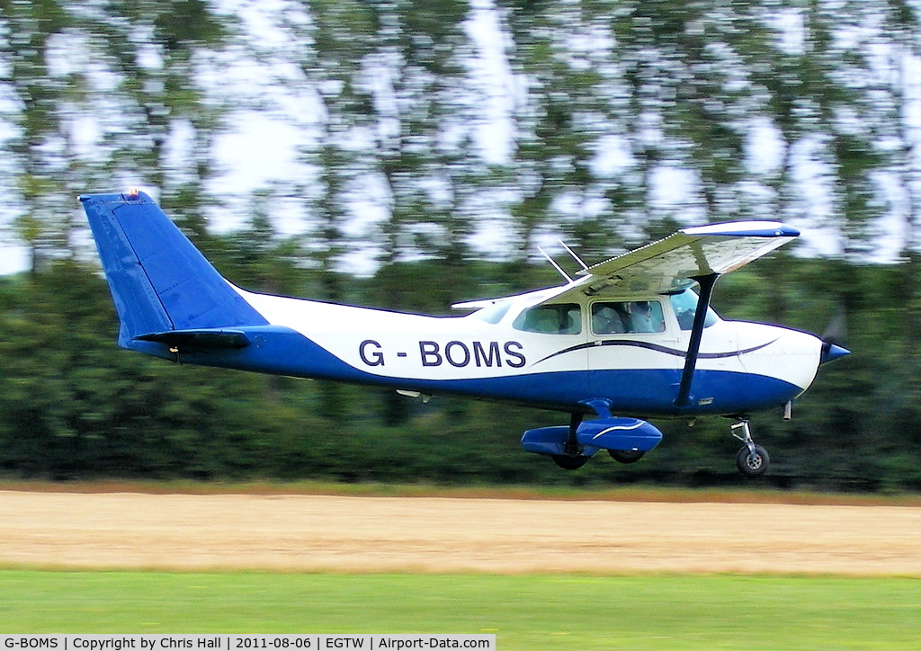 G-BOMS, 1978 Cessna 172N C/N 172-69448, visitor to the Luscombe fly-in at Oaksey Park