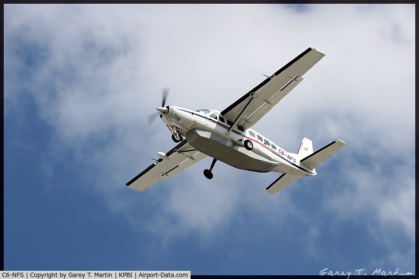 C6-NFS, Cessna 208B Caravan C/N 208B0994, Short approach at 27L in PBI.