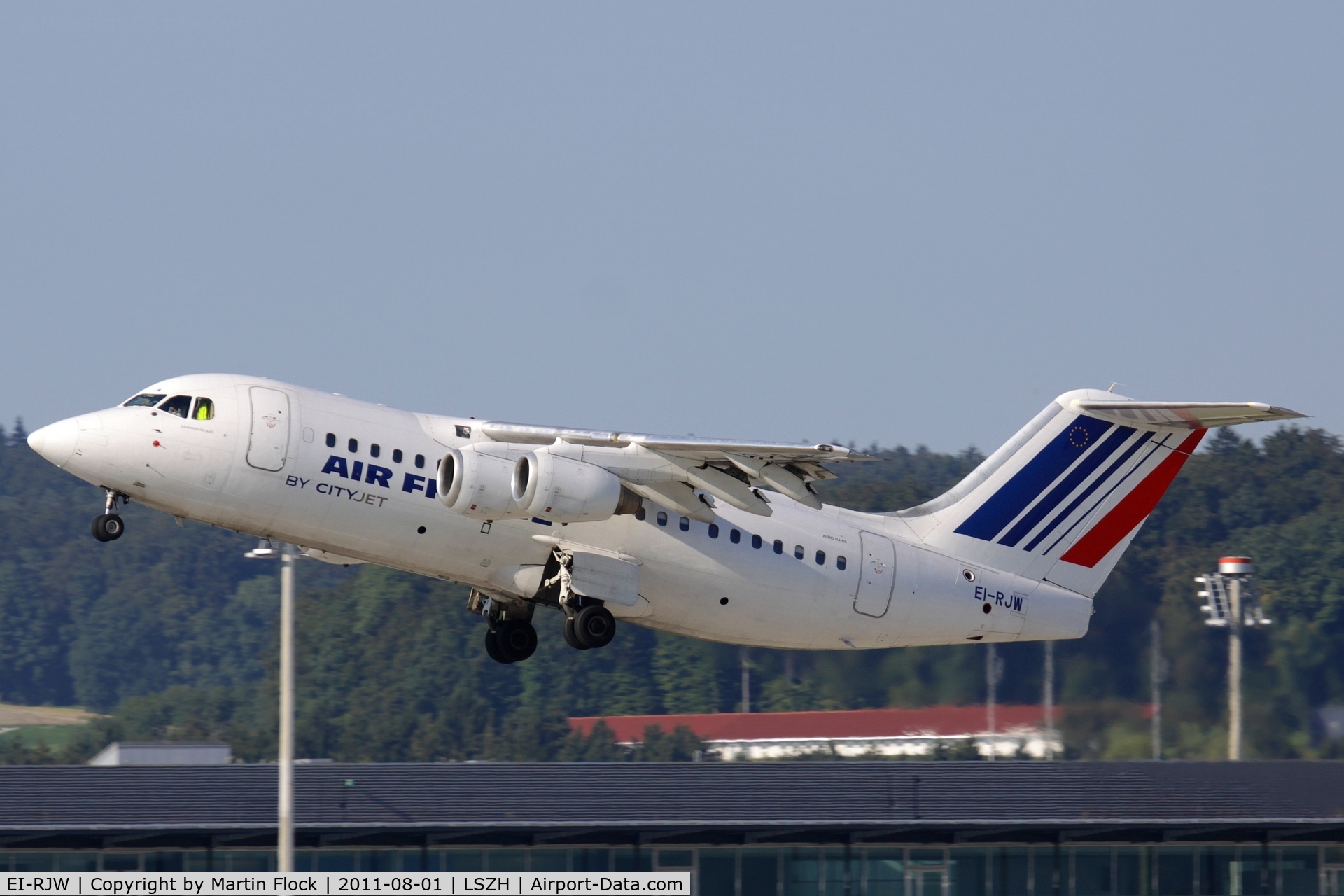 EI-RJW, 2000 British Aerospace Avro 146-RJ85A C/N E2371, .....