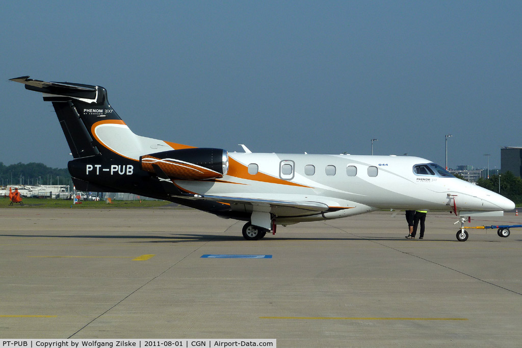 PT-PUB, 2011 Embraer EMB-500 Phenom 300 C/N 50500044, visitor