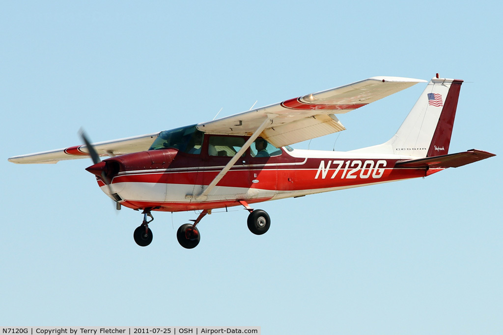 N7120G, 1969 Cessna 172K Skyhawk C/N 17258820, 1969 Cessna 172K, c/n: 17258820 at 2011 Oshkosh