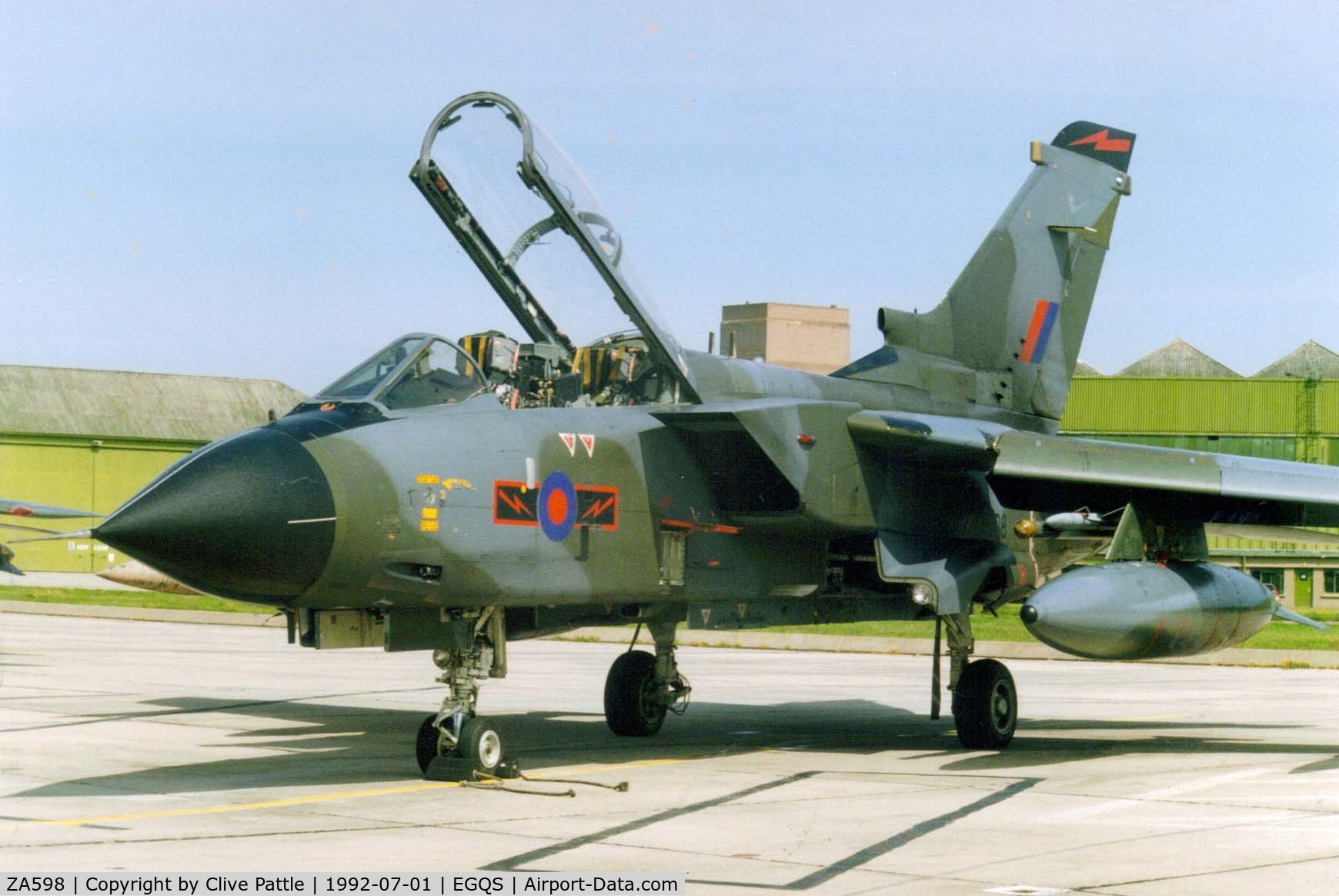 ZA598, 1982 Panavia Tornado GR.1 C/N 118/BT024/3062, RAF Panavia Tornado GR.1B ZA598 coded AJ-T of 617 Sqn pictured at RAF Lossiemouth (EGQS) July 1992.