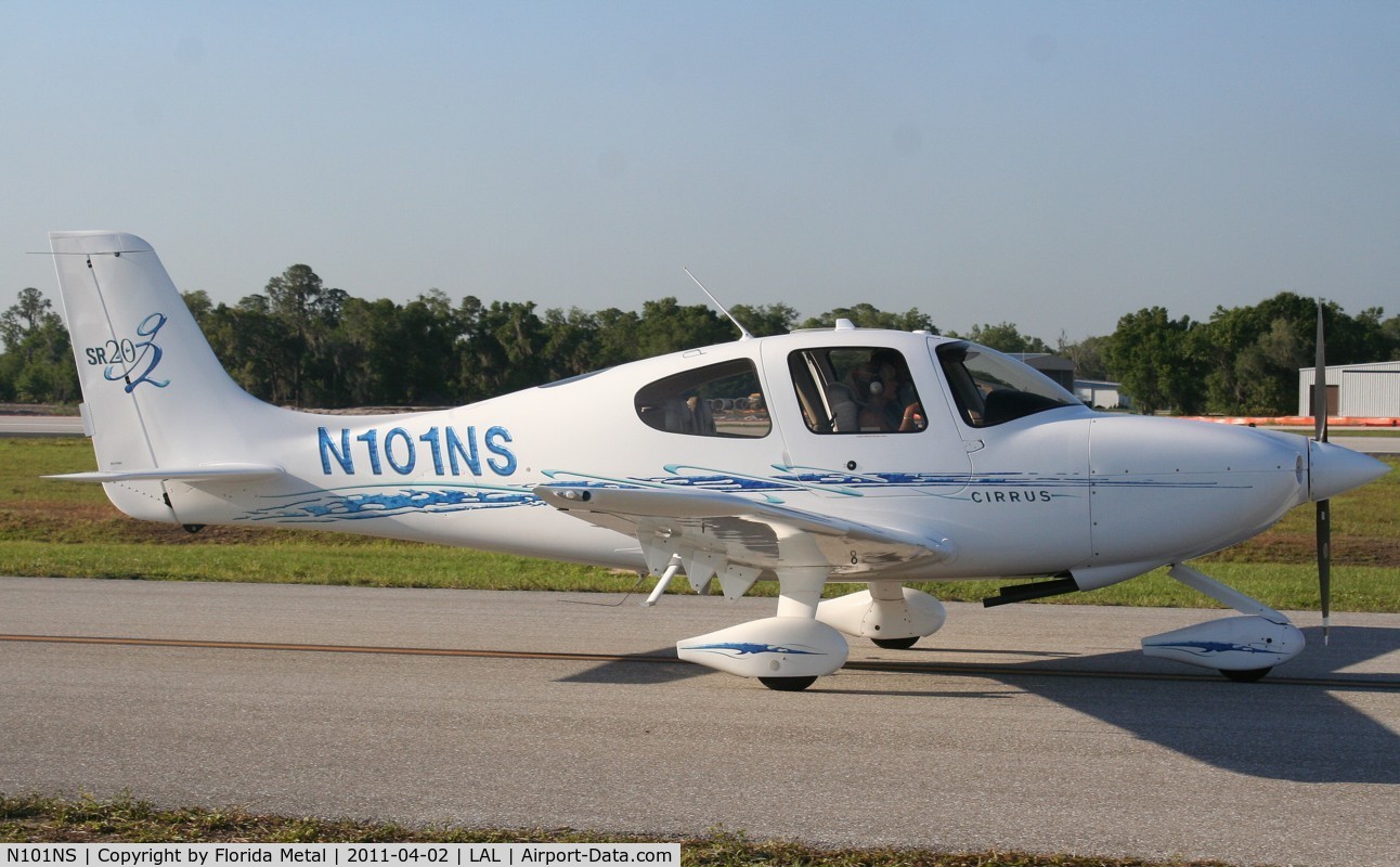 N101NS, 2005 Cirrus SR20 C/N 1588, Cirrus SR20